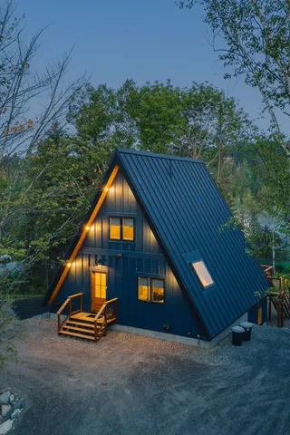 $979,000 | 2 Rachel Lane, Rangeley, ME 04970