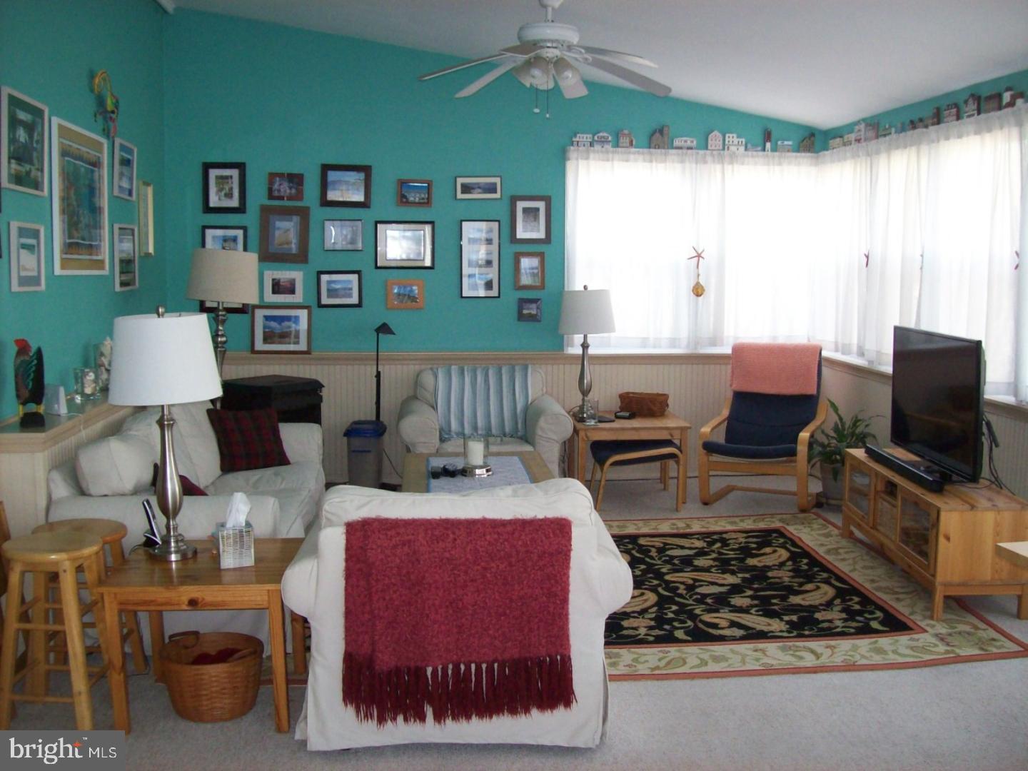 428 Robin Road Hatboro, PA 19040 - Photo 8 of 20 Family Room