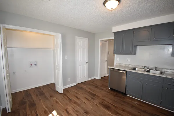 $1,150 | 3276 Tower Drive, Unit B, Clarksville, TN 37042
