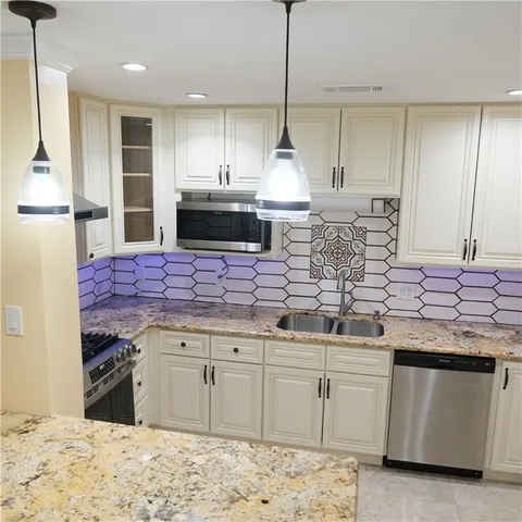 $259,000 | 3716 West Louisiana Drive, Kenner, LA 70065