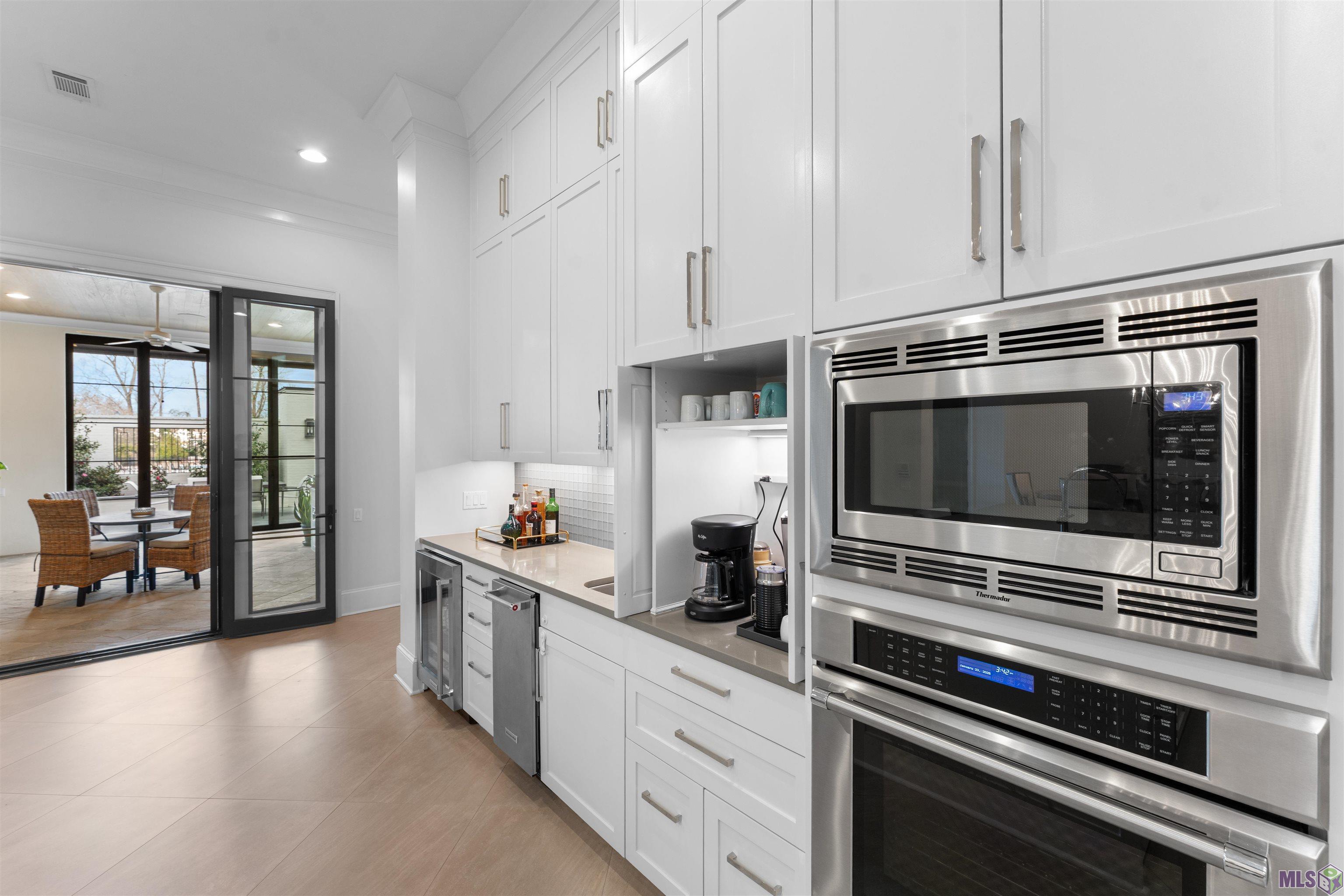 7313 Willow Grove Boulevard Baton Rouge, LA 70810 - Photo 12 of 56 Kitchen (coffee bar)