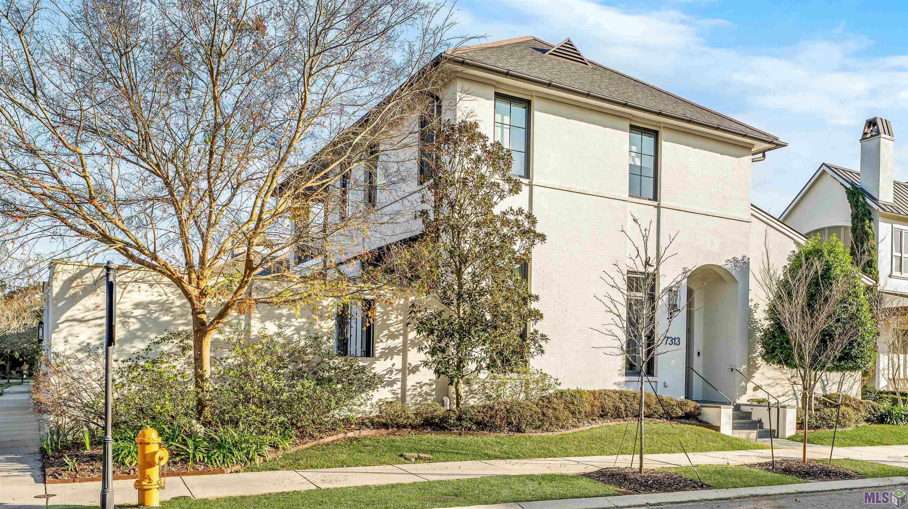 7313 Willow Grove Boulevard Baton Rouge, LA 70810 - Photo 3 of 56 Side View of Home