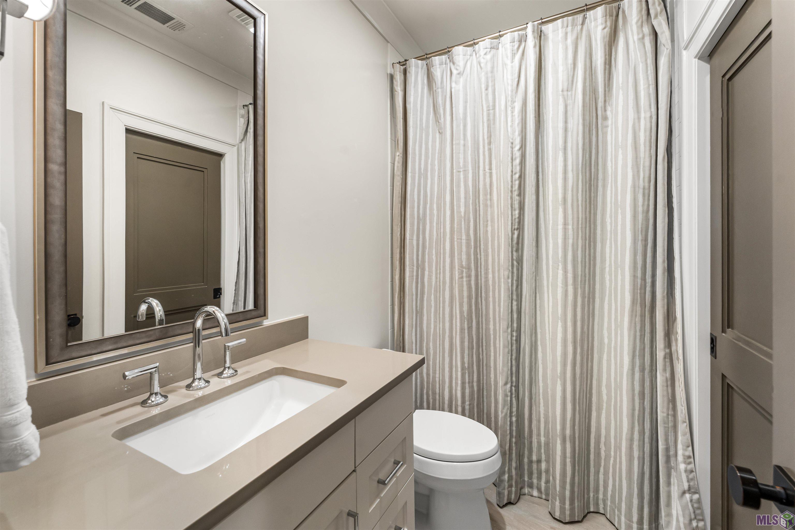 7313 Willow Grove Boulevard Baton Rouge, LA 70810 - Photo 35 of 56 Bathroom 3