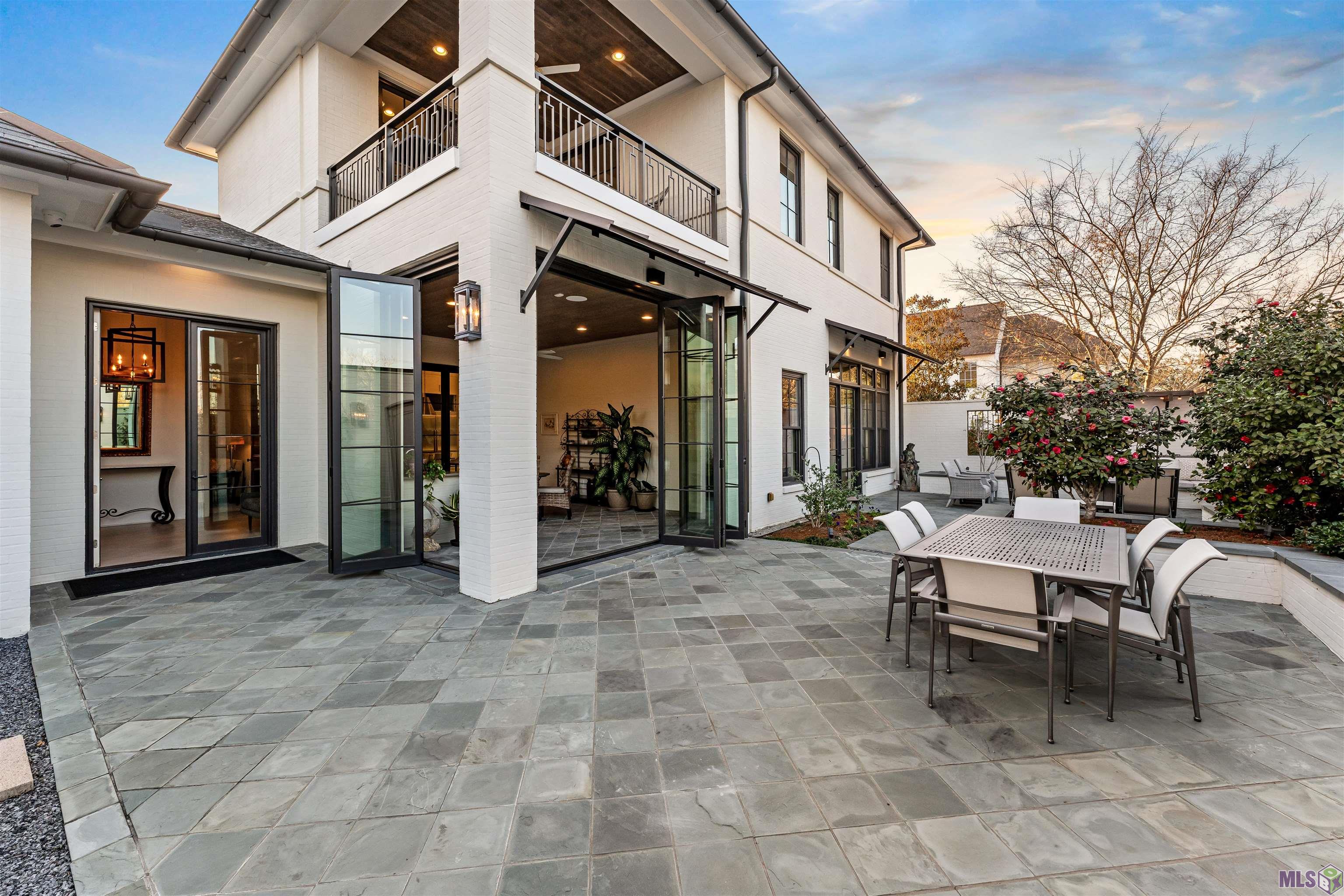 7313 Willow Grove Boulevard Baton Rouge, LA 70810 - Photo 38 of 56 Courtyard Area