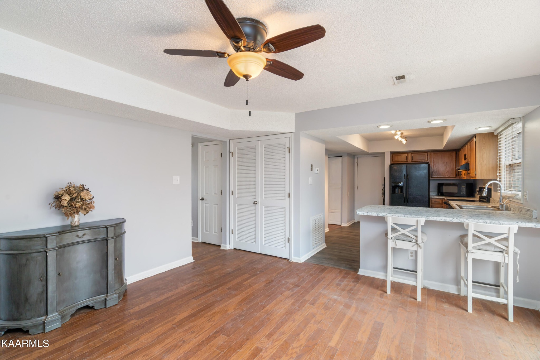 8824 Nubbin Ridge Road Knoxville, TN 37923 - Photo 8 of 22 Gallery Image 8