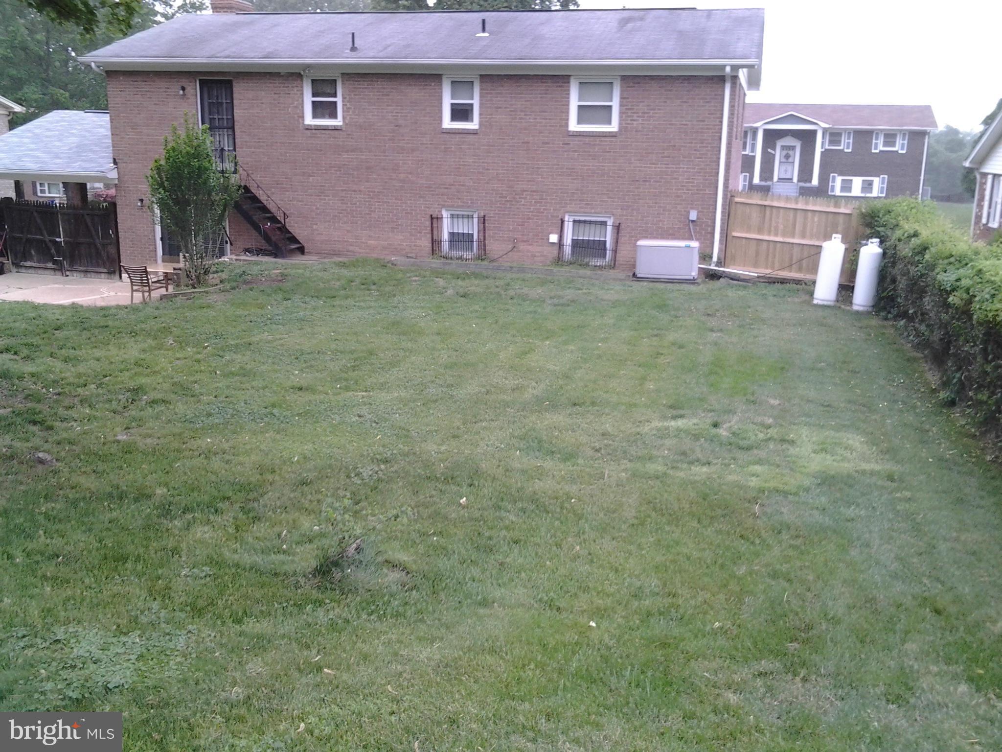 12904 Glynis Road Clinton, MD 20735 - Photo 13 of 13 Exterior (Rear)
