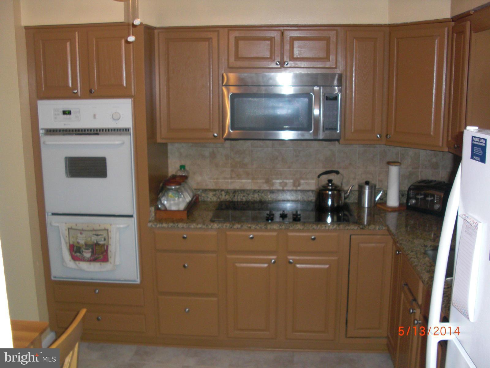 12904 Glynis Road Clinton, MD 20735 - Photo 3 of 13 Kitchen