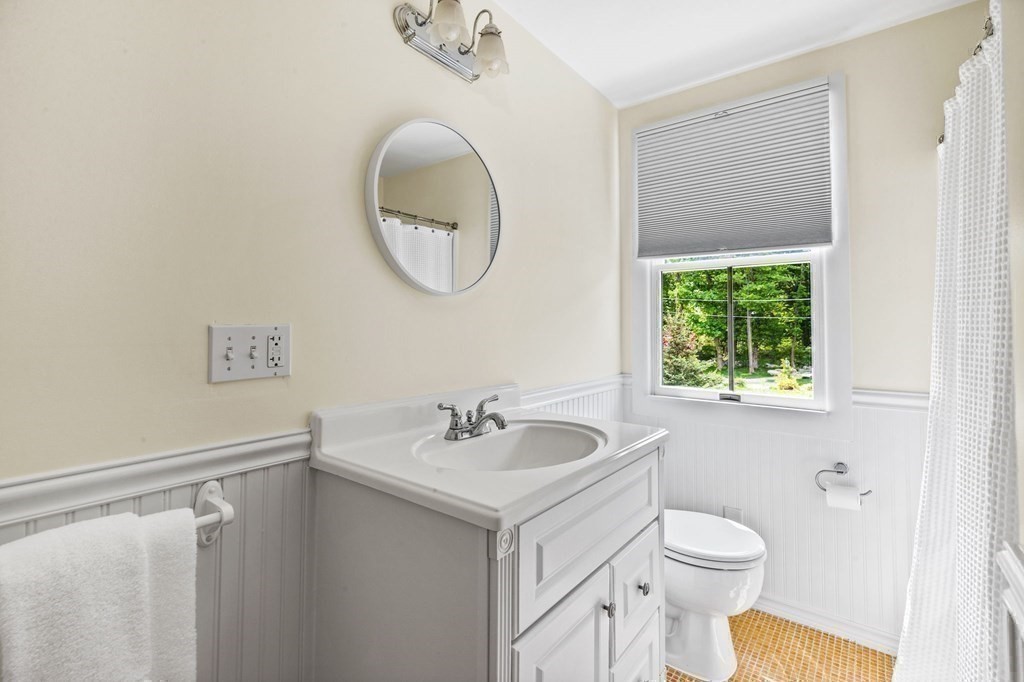 35 Beaver Dam Road Scituate, MA 02066 - Photo 15 of 37 Gallery Image 15