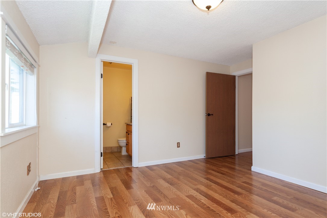 2924 Crystal Springs Road West University Place, WA 98466 - Photo 5 of 11 Gallery Image 5
