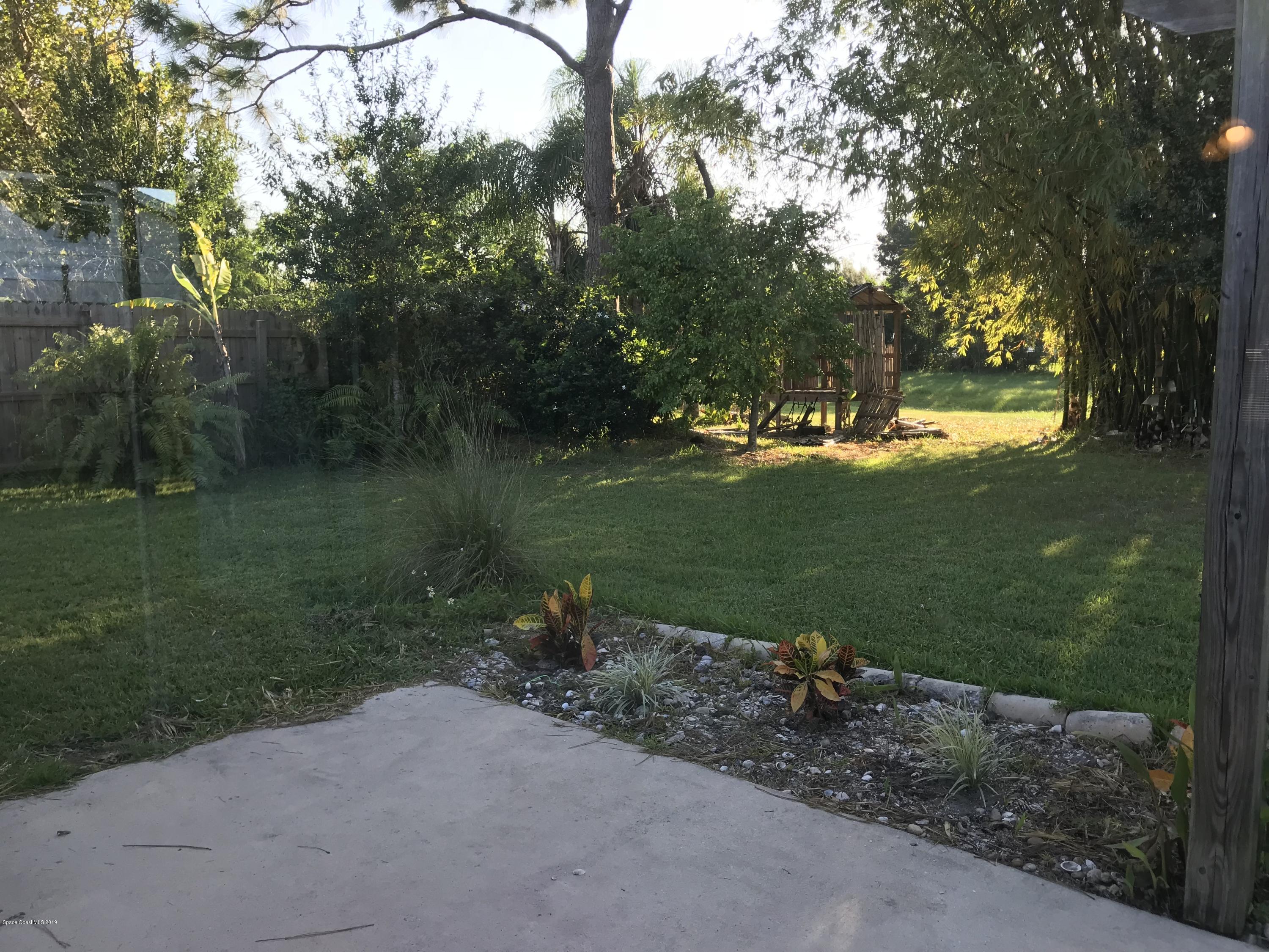 1370 Creel Road Northeast Palm Bay, FL 32905 - Photo 22 of 34 Backyard