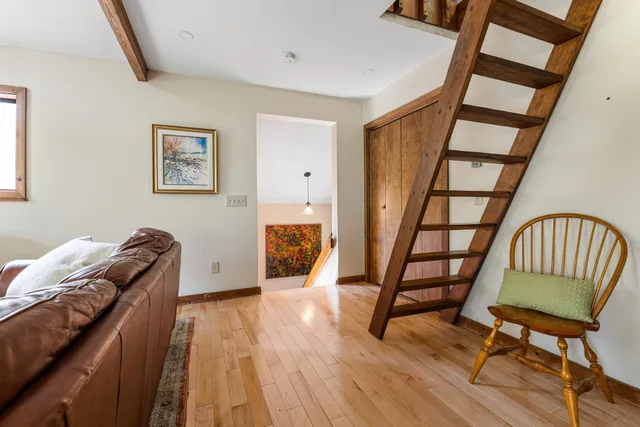 $444,900 | 6 Anderson Pond Road, Grantham, NH 03753