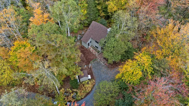 $444,900 | 6 Anderson Pond Road, Grantham, NH 03753