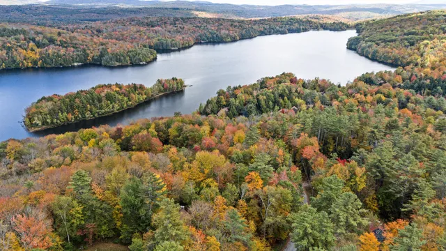 $444,900 | 6 Anderson Pond Road, Grantham, NH 03753