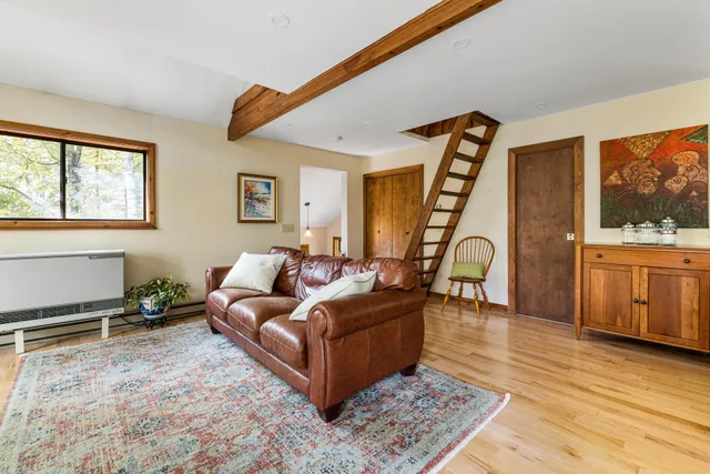 $444,900 | 6 Anderson Pond Road, Grantham, NH 03753