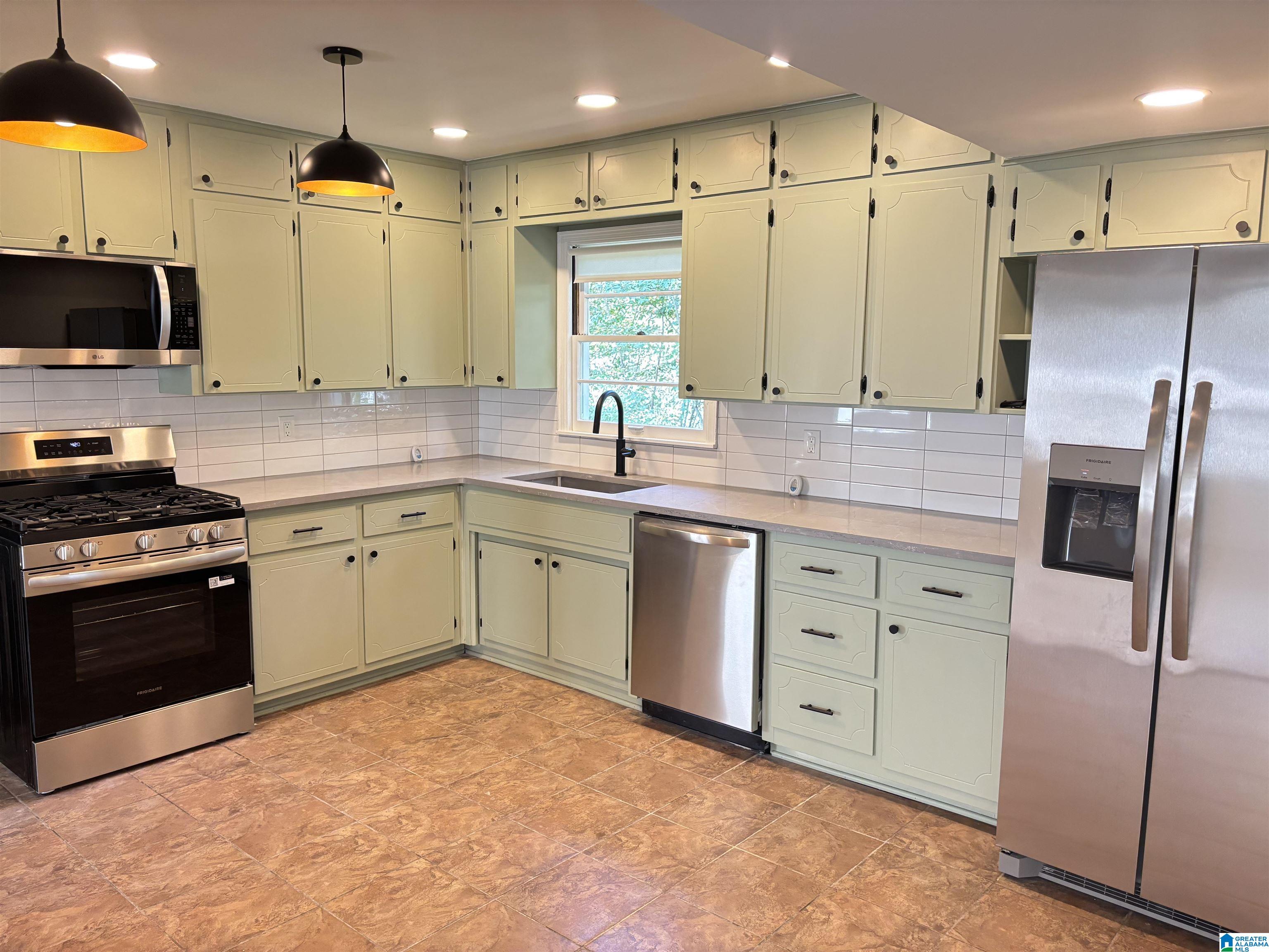 500 Rollingwood Road Birmingham, AL 35235 - Photo 4 of 48