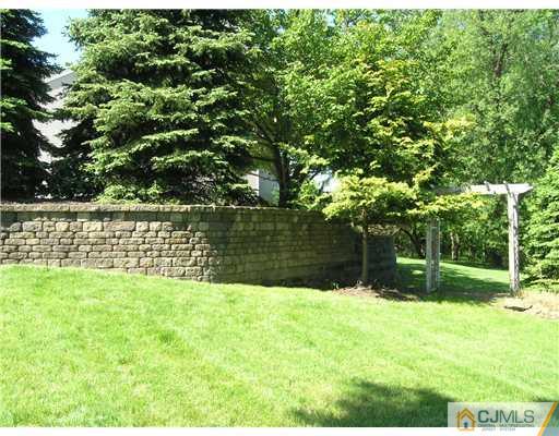 74 Peoples Line Road Somerset, NJ 08873 - Photo 5 of 19