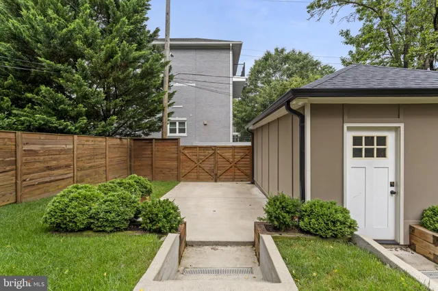 $1,999,000 | 5702 16th Street Northwest, Washington, DC 20011