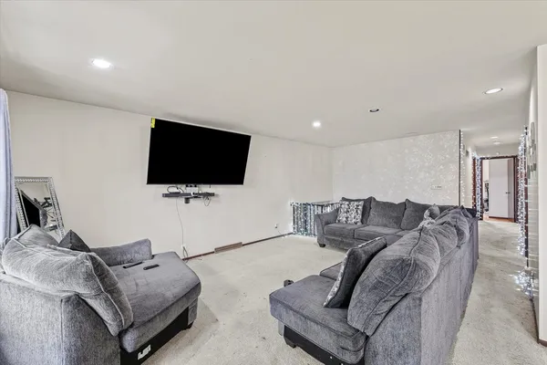 $284,900 | 506 East Scovill Street, Urbana, IL 61801