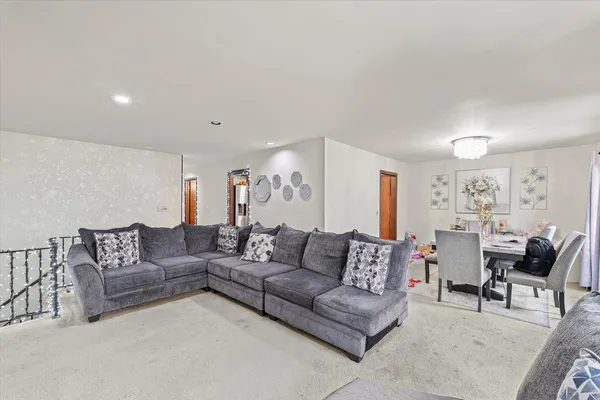 $284,900 | 506 East Scovill Street, Urbana, IL 61801