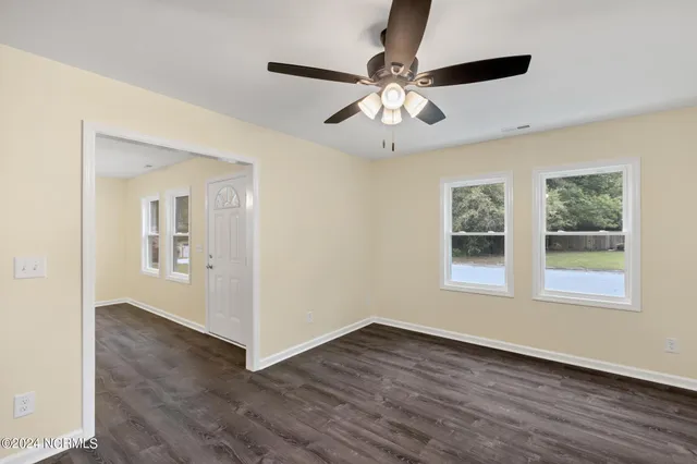 $1,600 | 640 Walnut Drive, Jacksonville, NC 28540