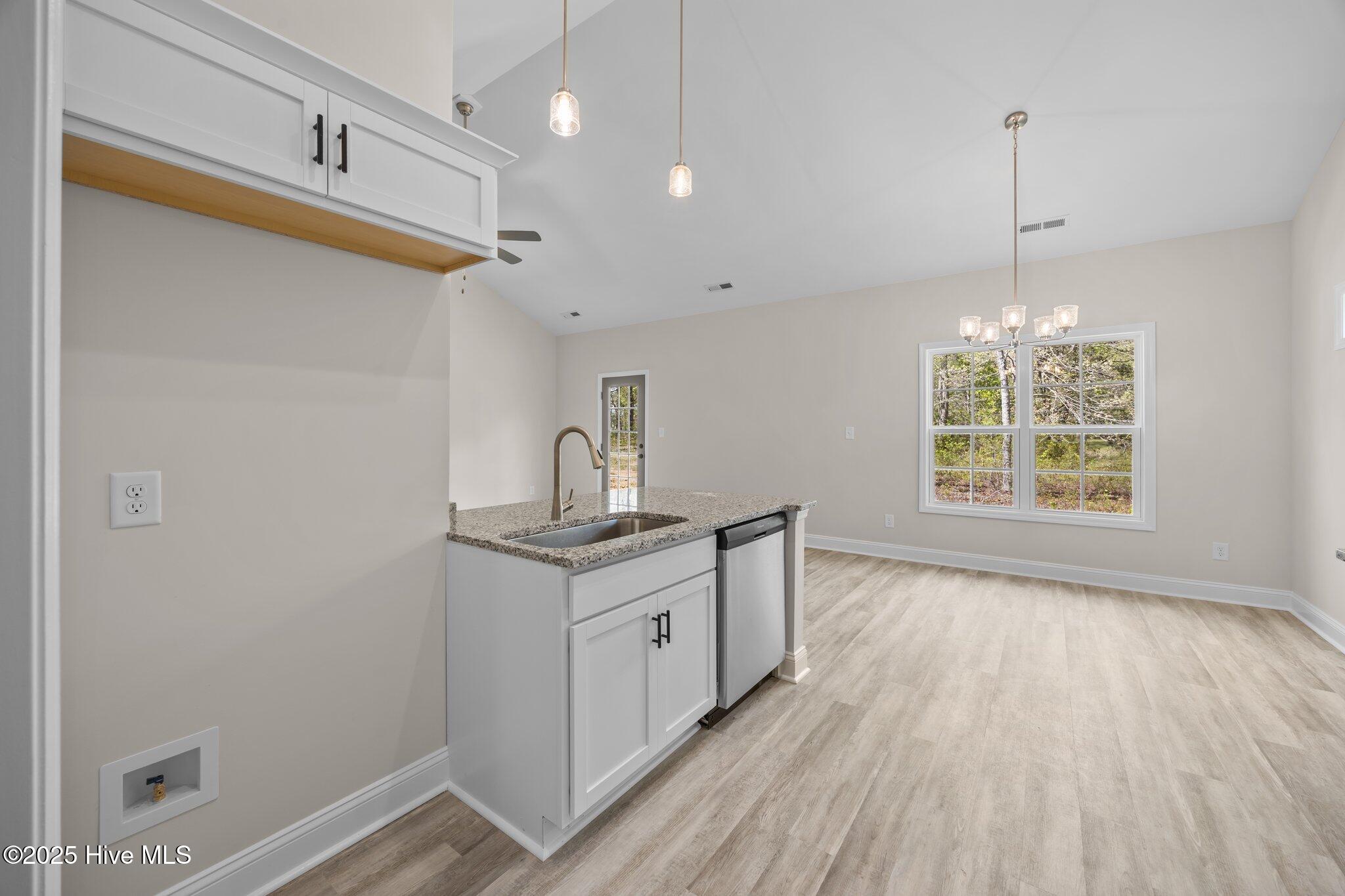 111 Thomas Loop Road Jacksonville, NC 28540 - Photo 28 of 36 28-web-or-mls-0C0A1908