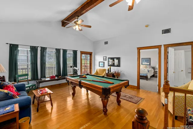 $989,900 | 125 Northlake Cove, Lakehills, TX 78063