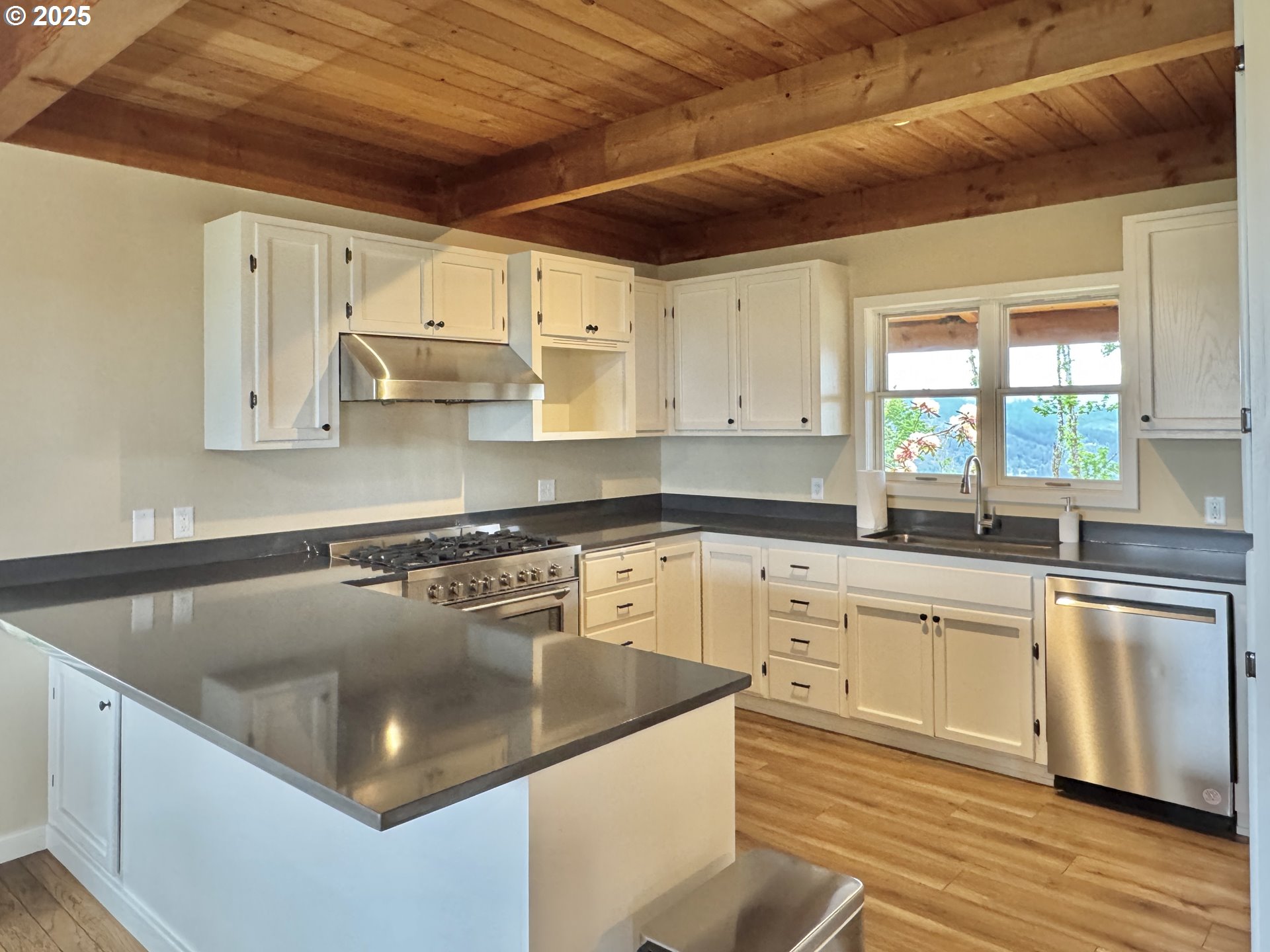 11880 Dupee Valley Road Sheridan, OR 97378 - Photo 8 of 46