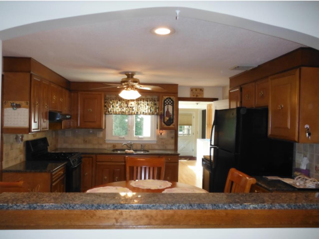 12 Pilgrim Road Lawrence, MA 01843 - Photo 4 of 25 Gallery Image 4