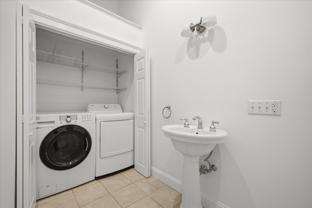 320 First Parish Road Scituate, MA 02066 - Photo 21 of 34