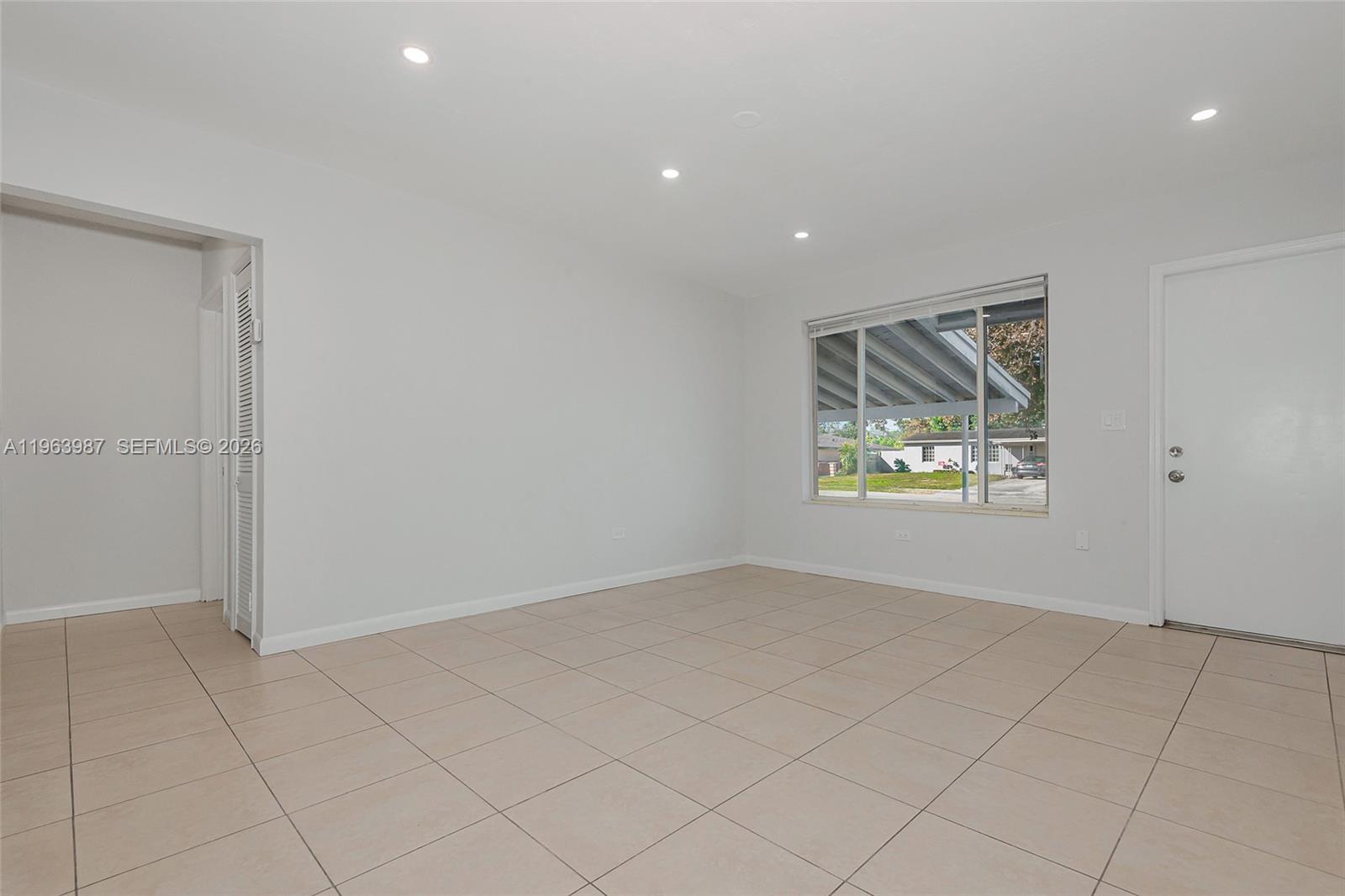 621 North 70th Way Hollywood, FL 33024 - Photo 18 of 49