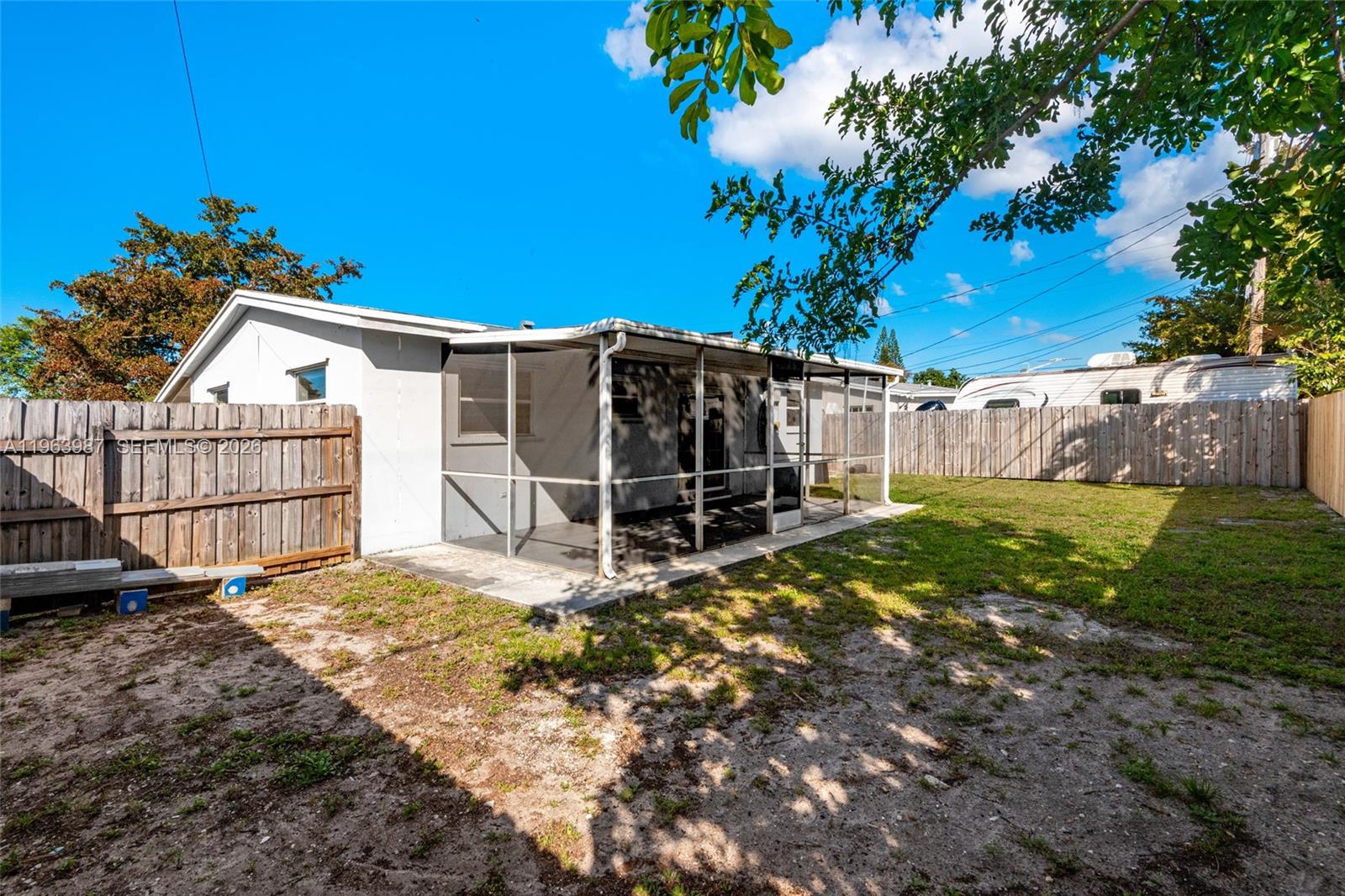 621 North 70th Way Hollywood, FL 33024 - Photo 7 of 49