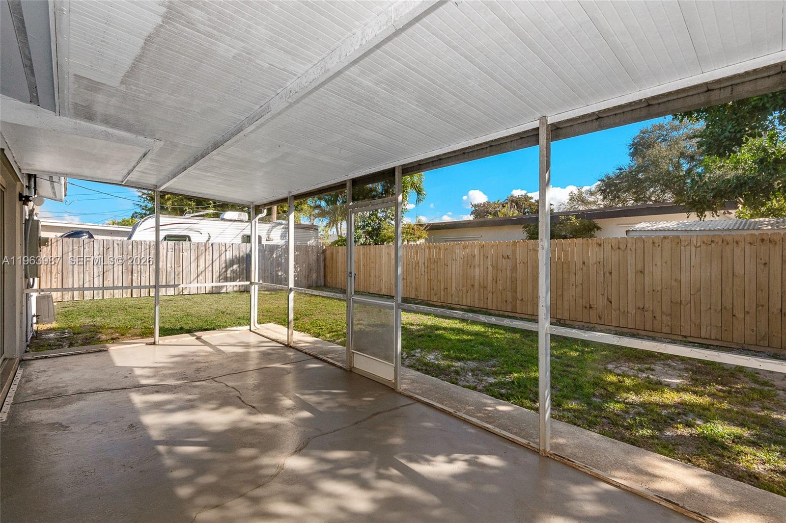 621 North 70th Way Hollywood, FL 33024 - Photo 9 of 49