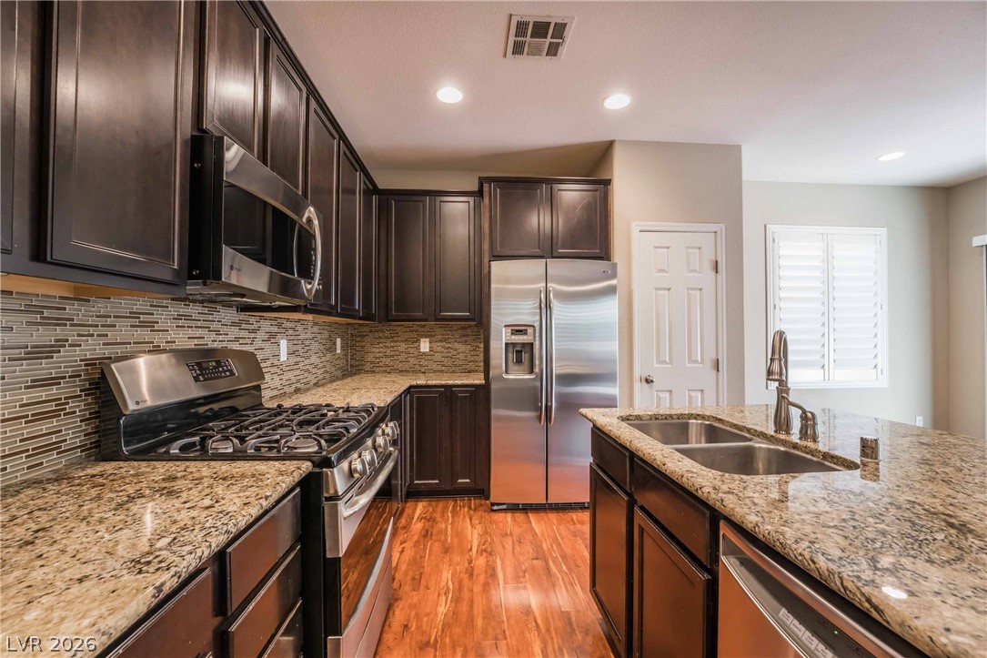 1553 Razella Court Henderson, NV 89074 - Photo 7 of 24