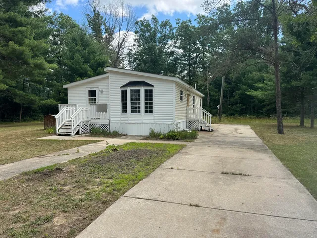 $89,900 | 8570 South Bagnall Avenue, Baldwin, MI 49304