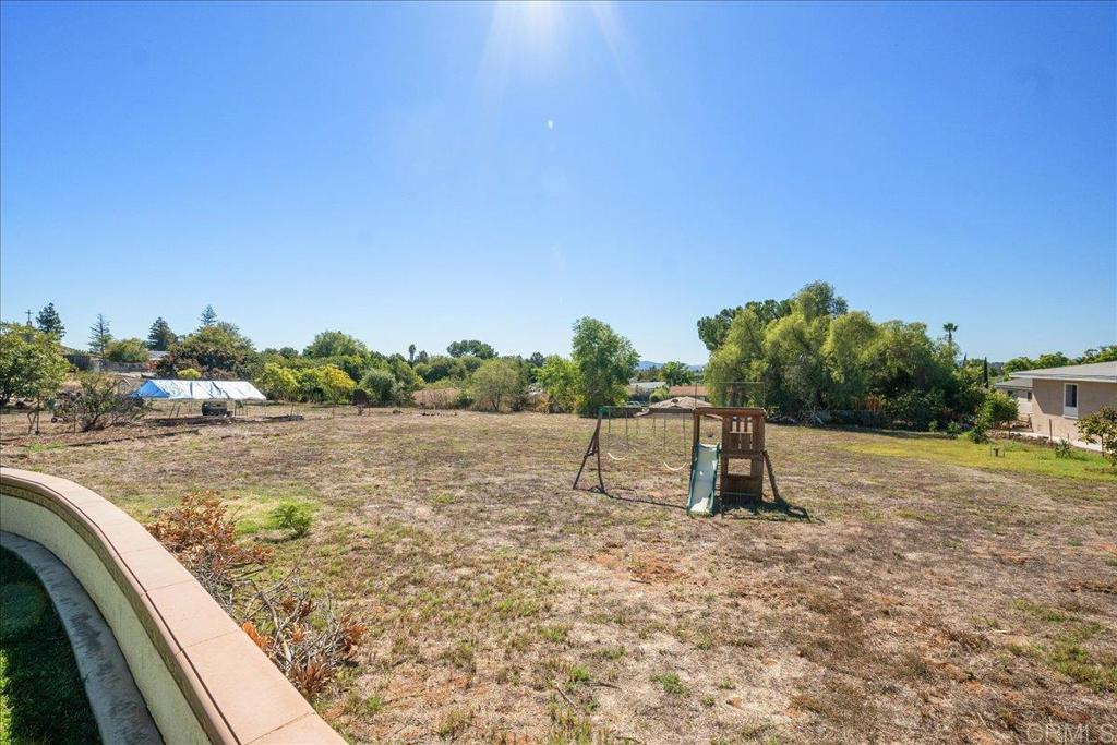 485 Wax Flower Lane Fallbrook, CA 92028 - Photo 23 of 31