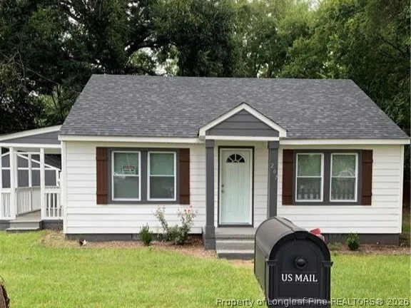 $1,300 | 207 Johnson Street, Fayetteville, NC 28303