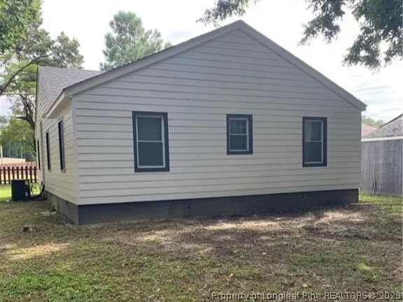 $1,300 | 207 Johnson Street, Fayetteville, NC 28303