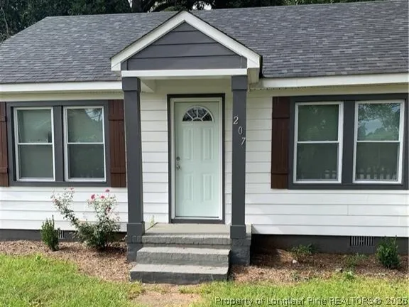 $1,300 | 207 Johnson Street, Fayetteville, NC 28303