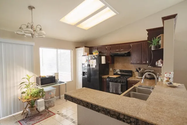 $435,000 | 310 Buena Vista Court, Merced, CA 95348