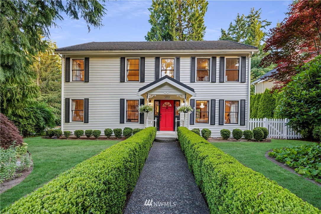 16933 Northeast 131st Place Redmond, WA 98052 - Photo 2 of 29