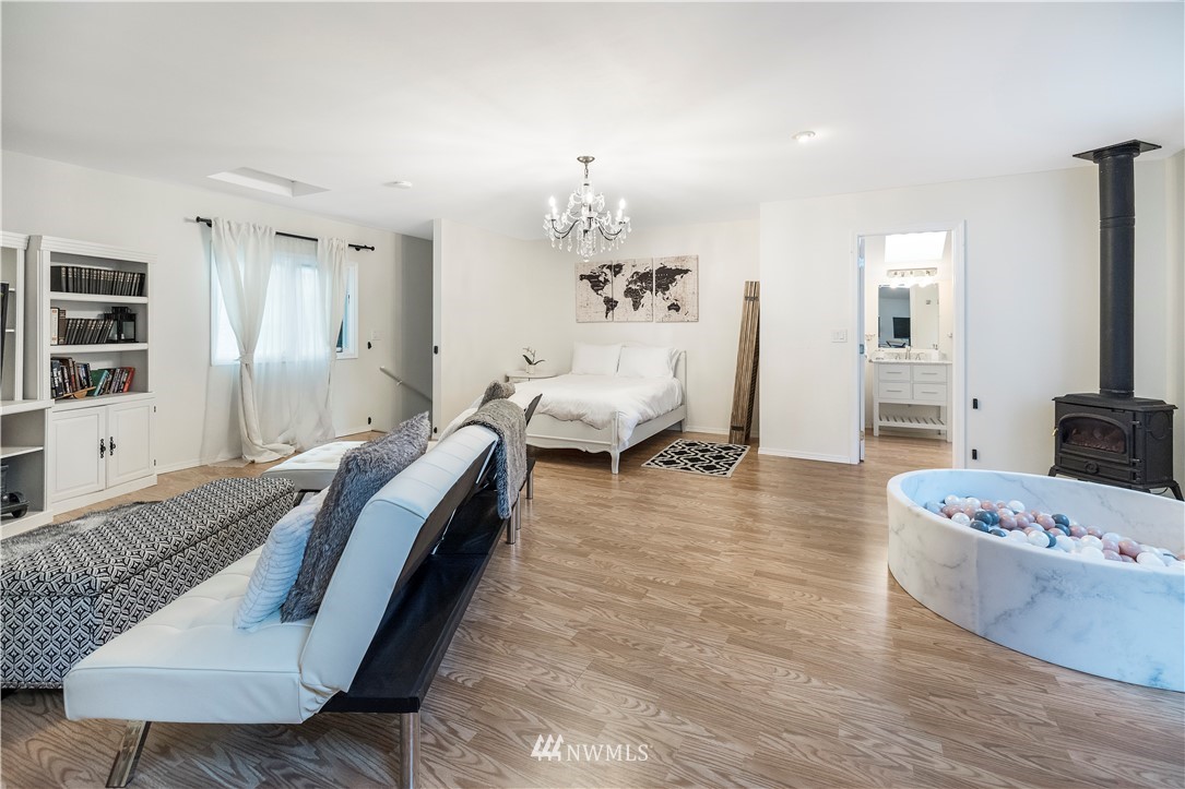 16933 Northeast 131st Place Redmond, WA 98052 - Photo 14 of 29