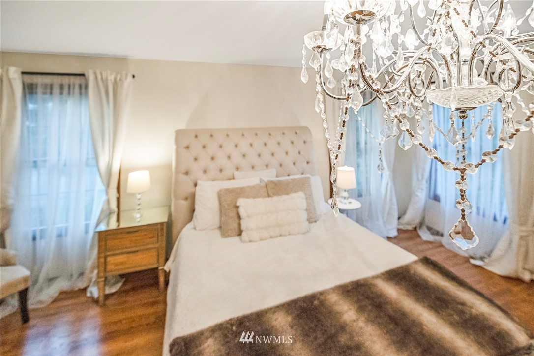 16933 Northeast 131st Place Redmond, WA 98052 - Photo 17 of 29