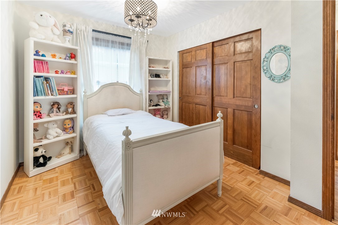 16933 Northeast 131st Place Redmond, WA 98052 - Photo 22 of 29