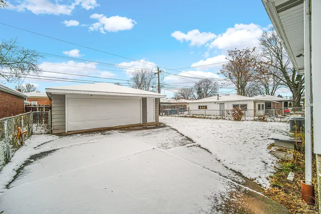 $219,000 | 650 Mackinaw Avenue, Calumet City, IL 60409