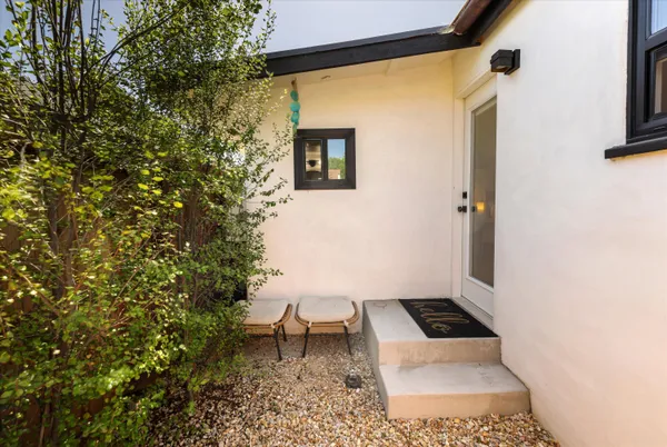 $1,795,000 | 1086-1090 Elm Lane, Carpinteria, CA 93013