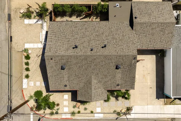 $1,795,000 | 1086-1090 Elm Lane, Carpinteria, CA 93013