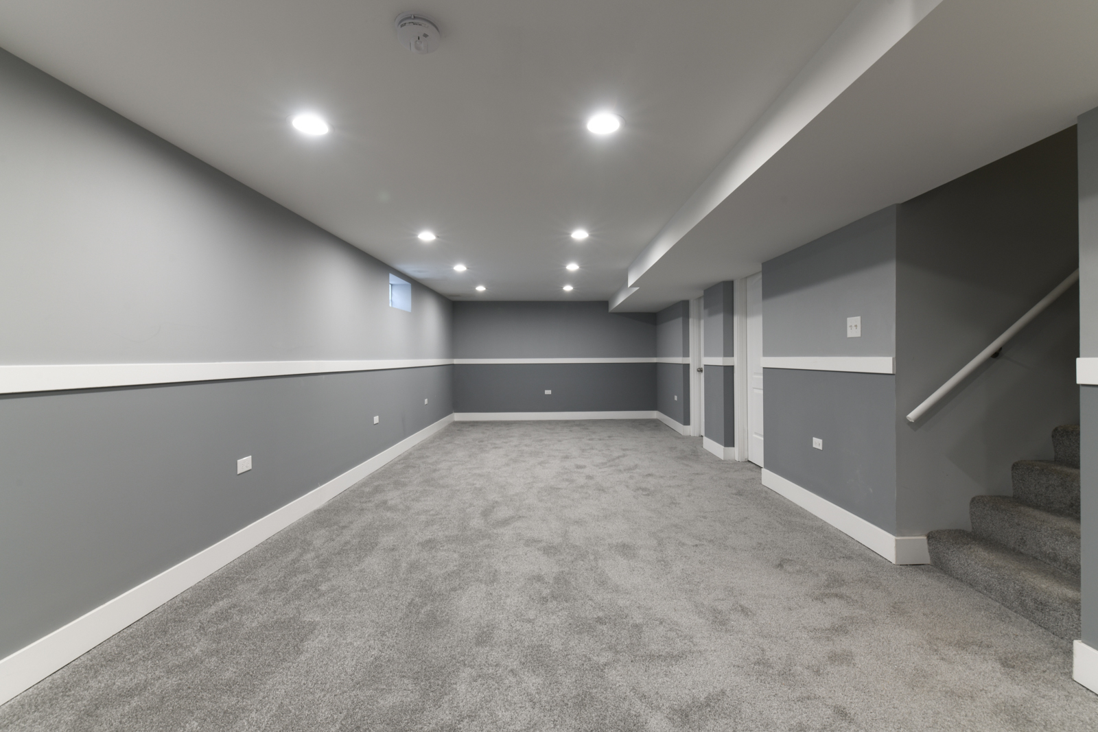 16542 Paulina Street Markham, IL 60428 - Photo 20 of 29 an empty room with an empty space