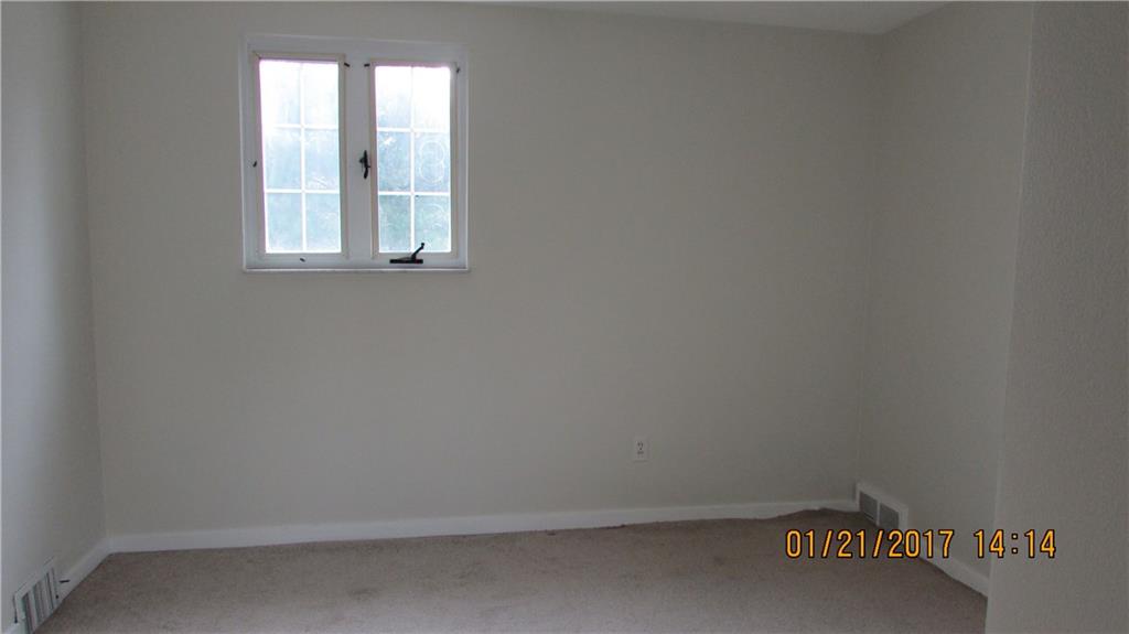 3525 Ridgewood Drive Pittsburgh, PA 15235 - Photo 16 of 24 Gallery Image 16