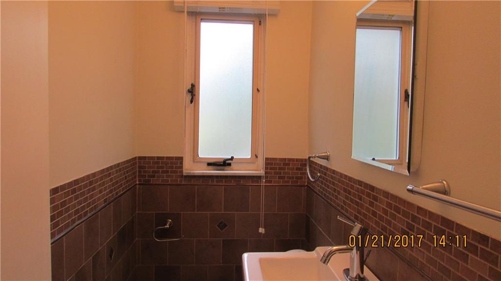 3525 Ridgewood Drive Pittsburgh, PA 15235 - Photo 9 of 24 Gallery Image 9