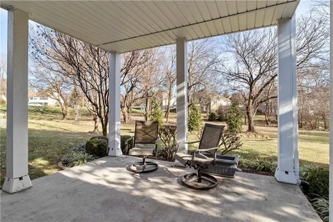 $495,000 | 13415 Summit Court, Kansas City, MO 64145